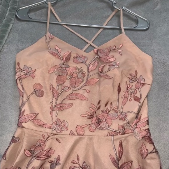 Pink floral dress - Picture 3 of 4